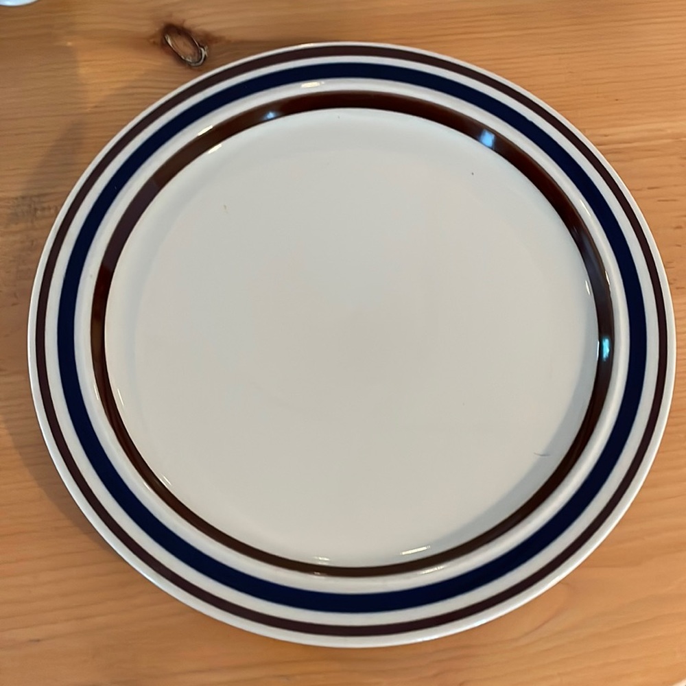 Vintage New REGENCY NEWCOR STONEWARE Designer COLLECTION - Salad Plate